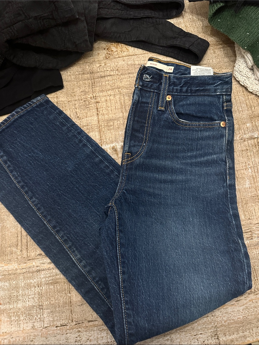 Levi’s dark wash wedgie fit